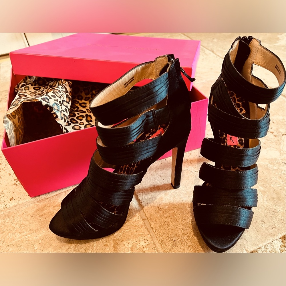 Betsey Johnson platform sandals with zipper in back.